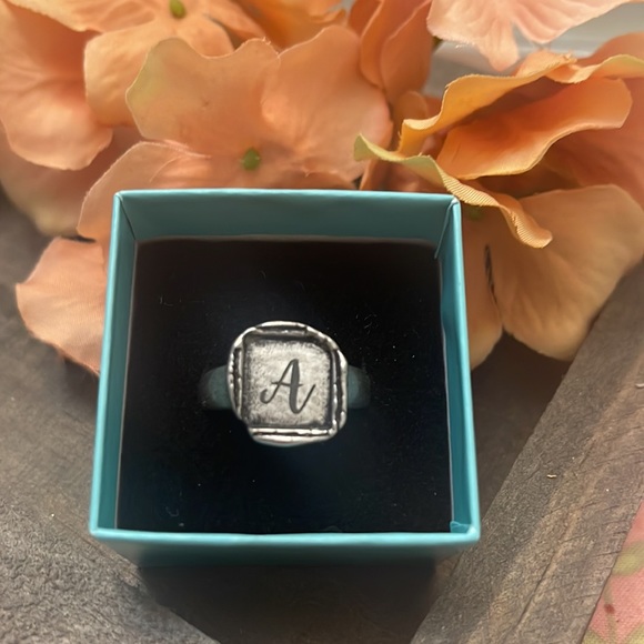 JBloom Silver initial Ring - Picture 3 of 3